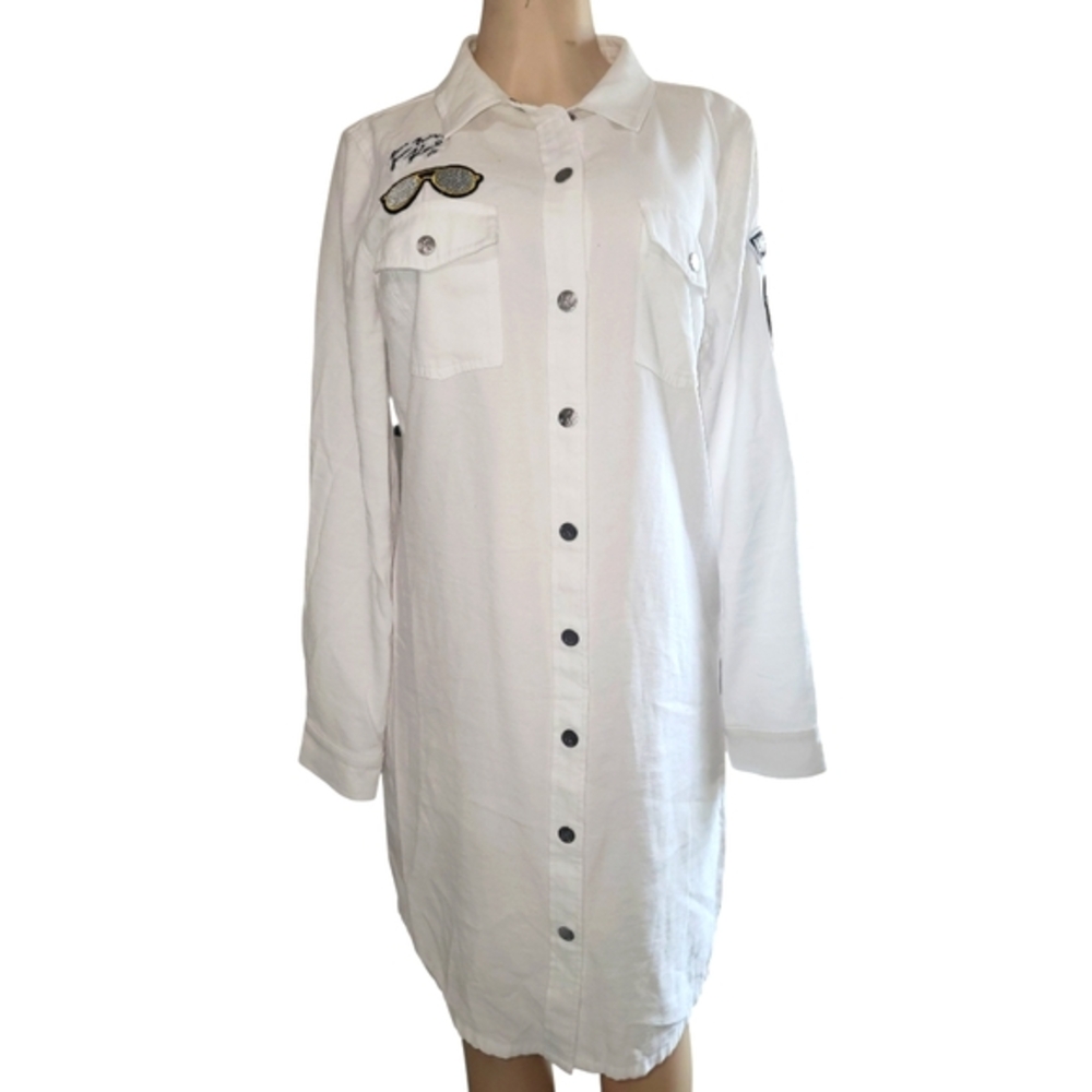 Karl Lagerfeld Classic White Apparel - Picture 2 of 16